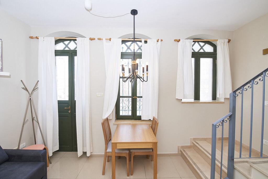 Stunning Saidoff Duplex • Mehadrin Kitchen • Steps to Light Rail photo 20