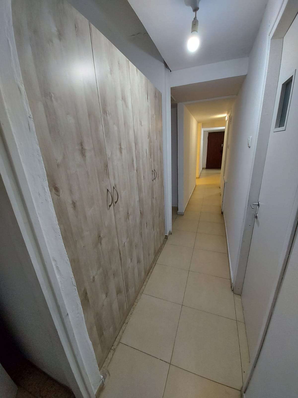 Ramat Eshkol 3 Bedroom Family Apartment – Near Light Rail, Shuls & Shopping photo 15