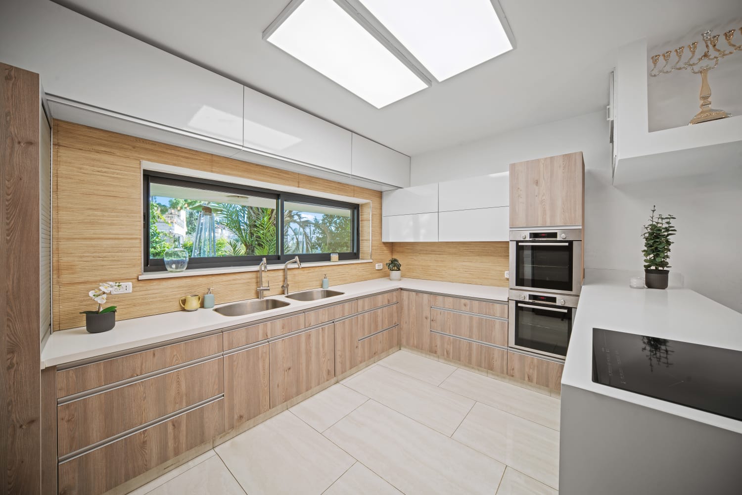 Peaceful 5BR Retreat in Green Givat Hamivtar – Walk to Shops & Shuls photo 14