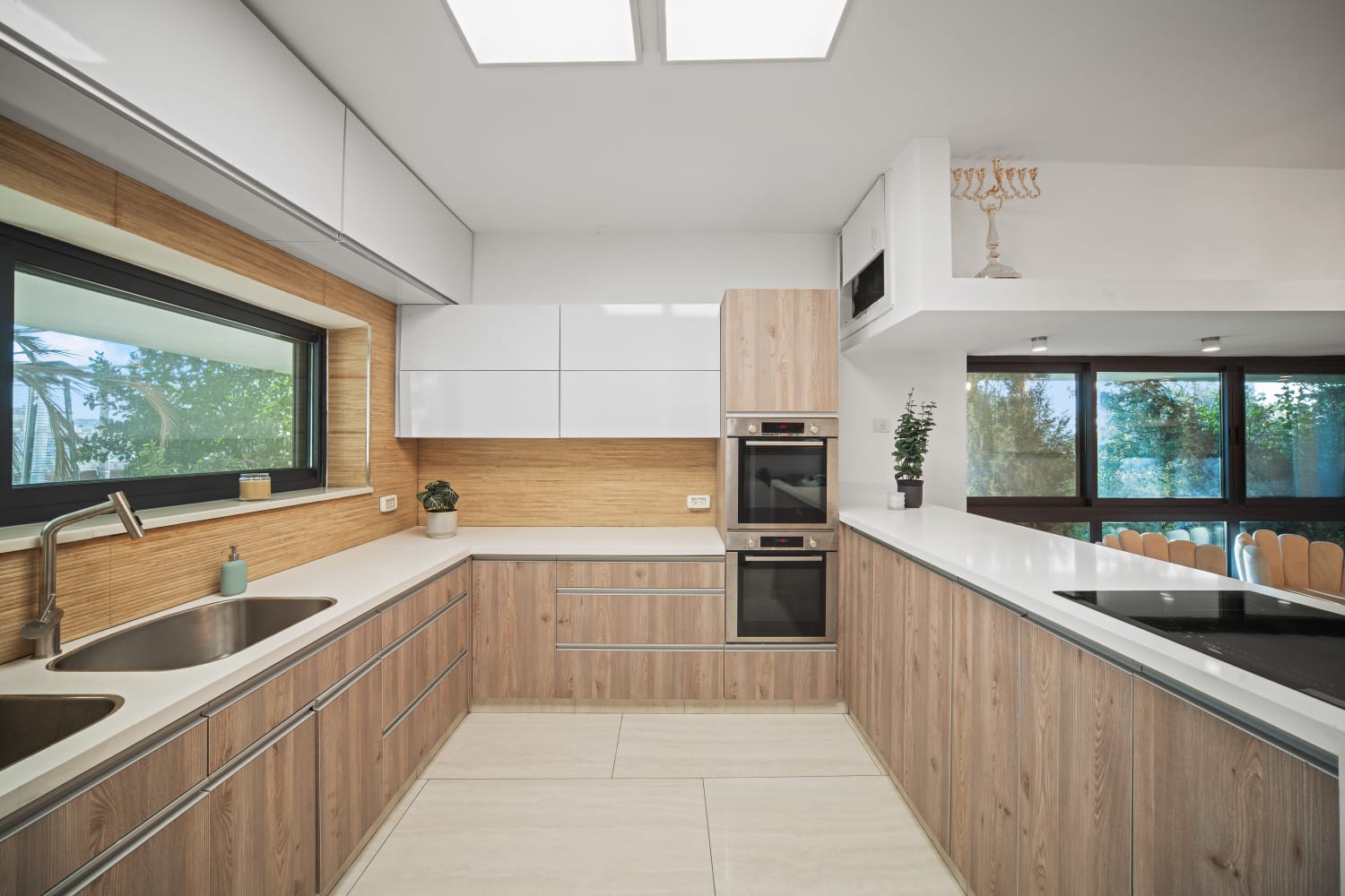 Peaceful 5BR Retreat in Green Givat Hamivtar – Walk to Shops & Shuls photo 15