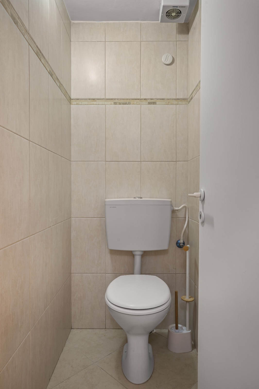 Fresh, Stylish 2-Bedroom Apartment in Arzei HaBira photo 14