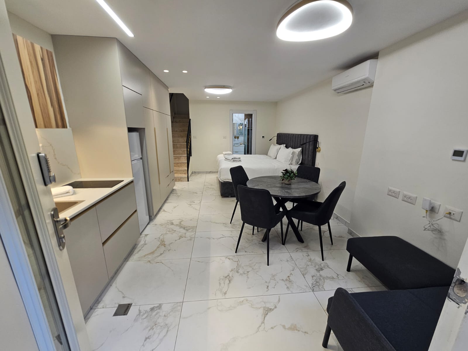 Sheshet Escape - 1 Bedroom Garden Apartment in Ramat Eshkol, Kosher Mehadrin photo 14