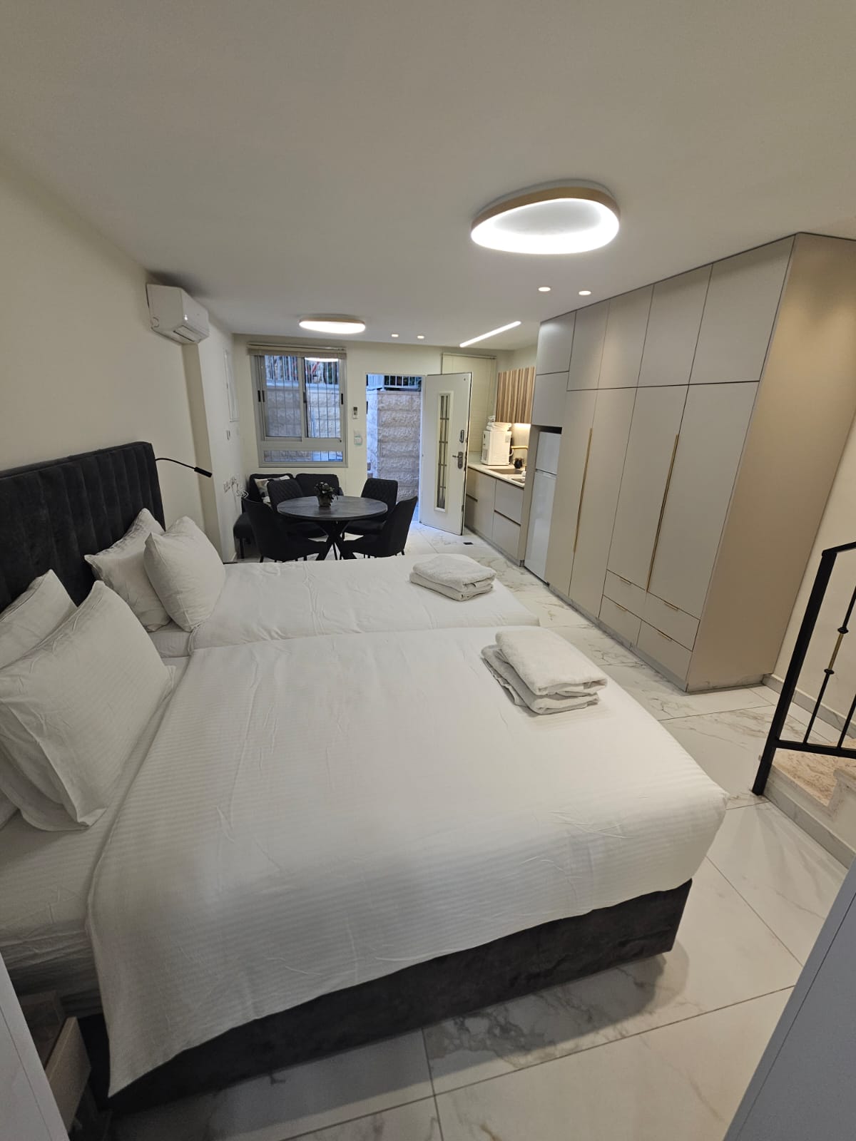Sheshet Escape - 1 Bedroom Garden Apartment in Ramat Eshkol, Kosher Mehadrin photo 16