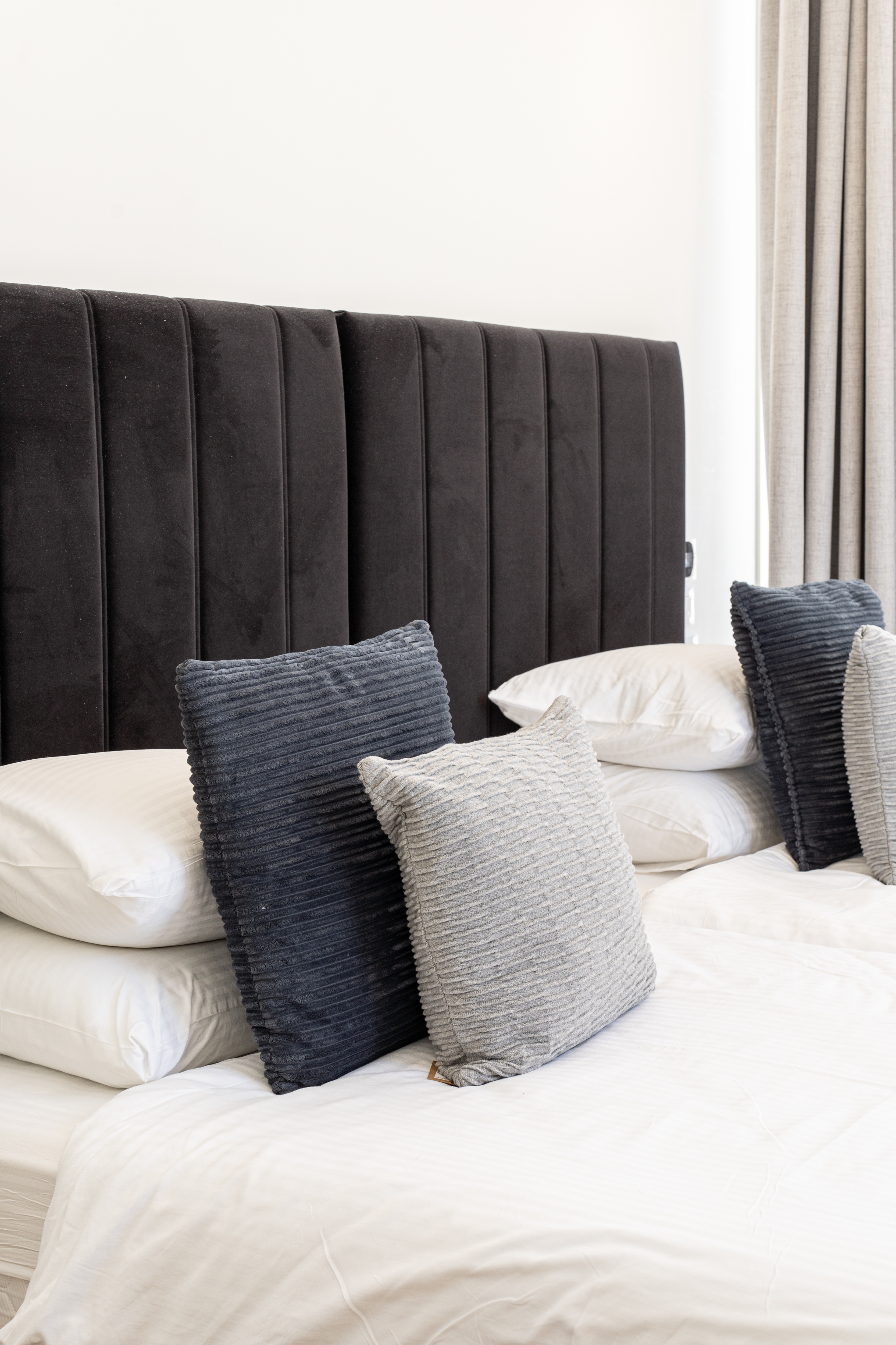 Authentic Geula Living with Modern Luxury – Har Habayit Views photo 20