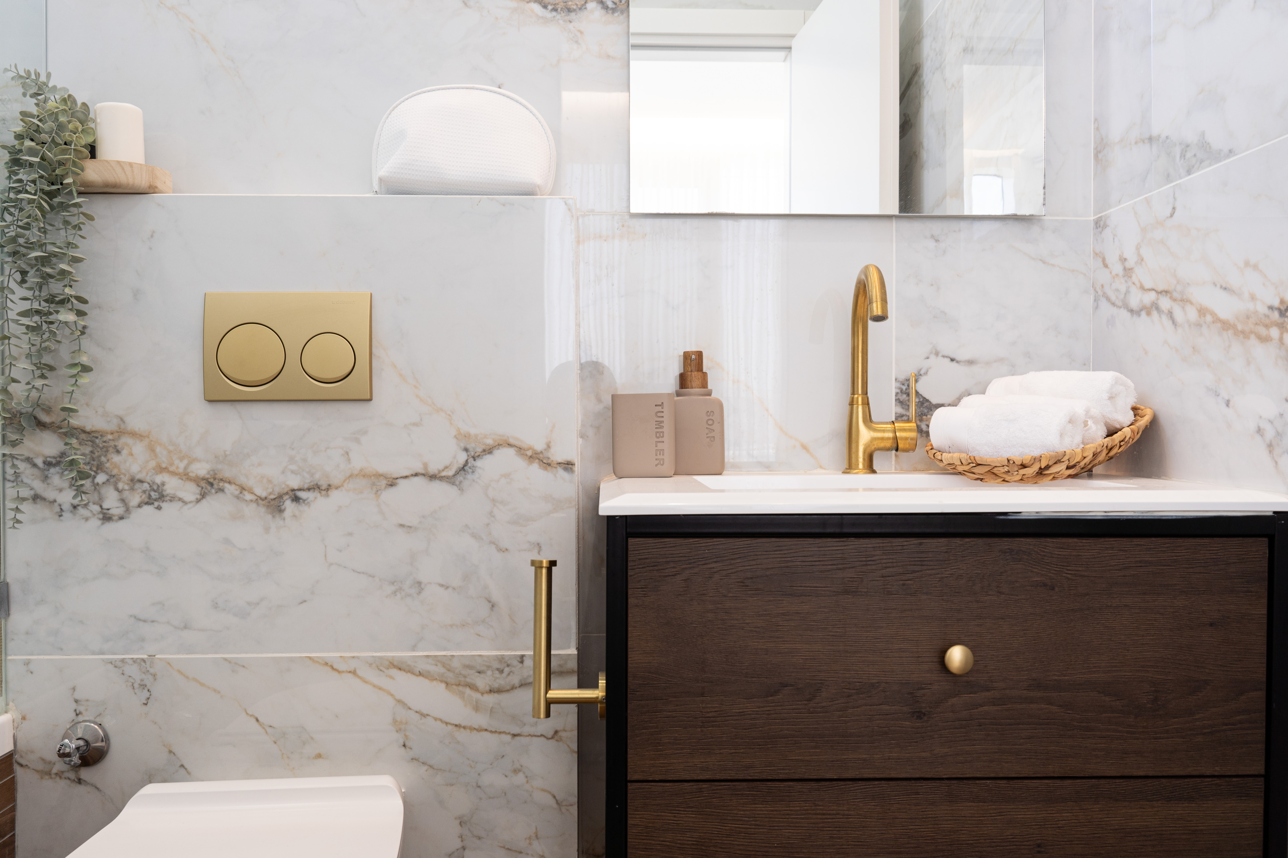 Authentic Geula Living with Modern Luxury – Har Habayit Views photo 21