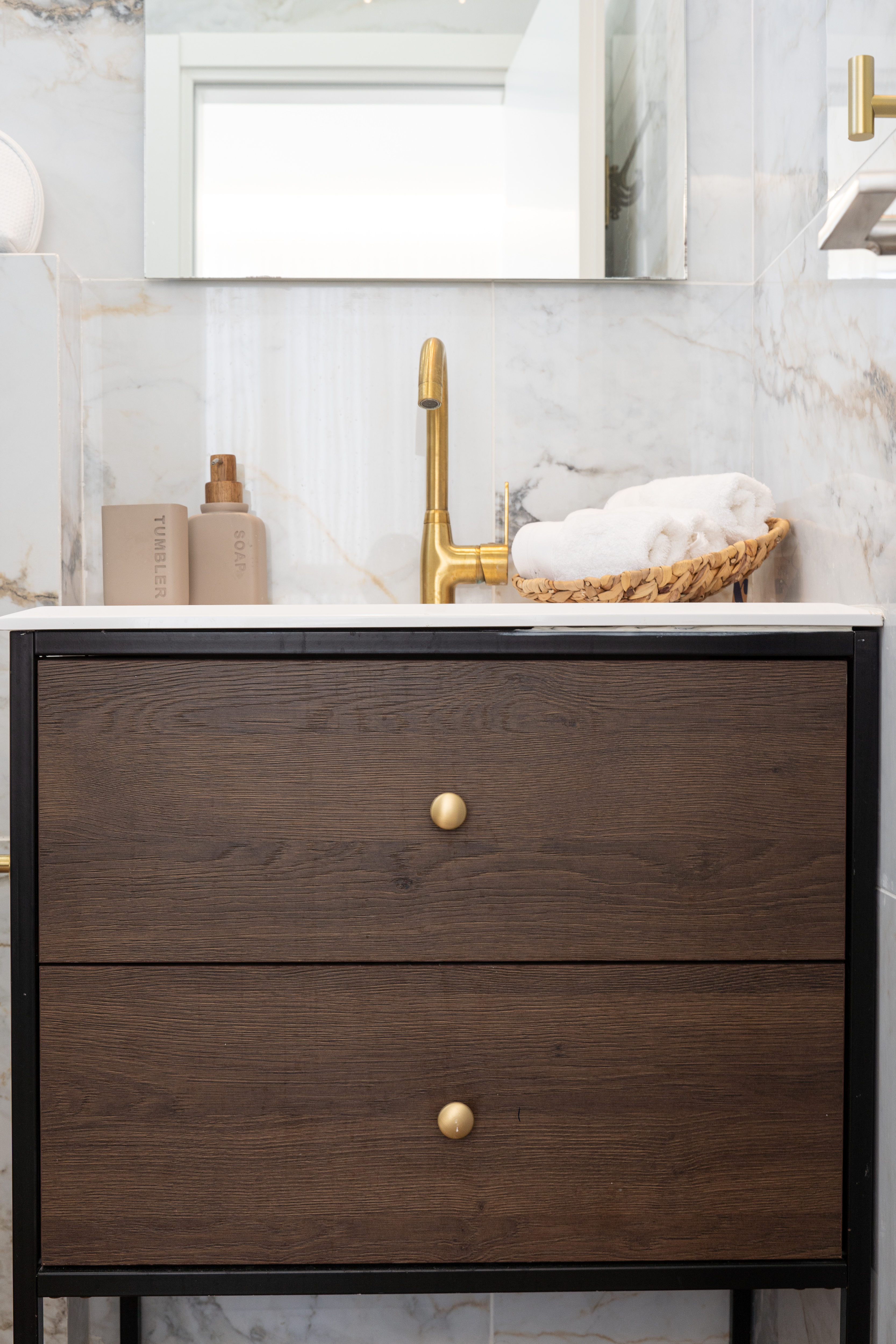 Authentic Geula Living with Modern Luxury – Har Habayit Views photo 22