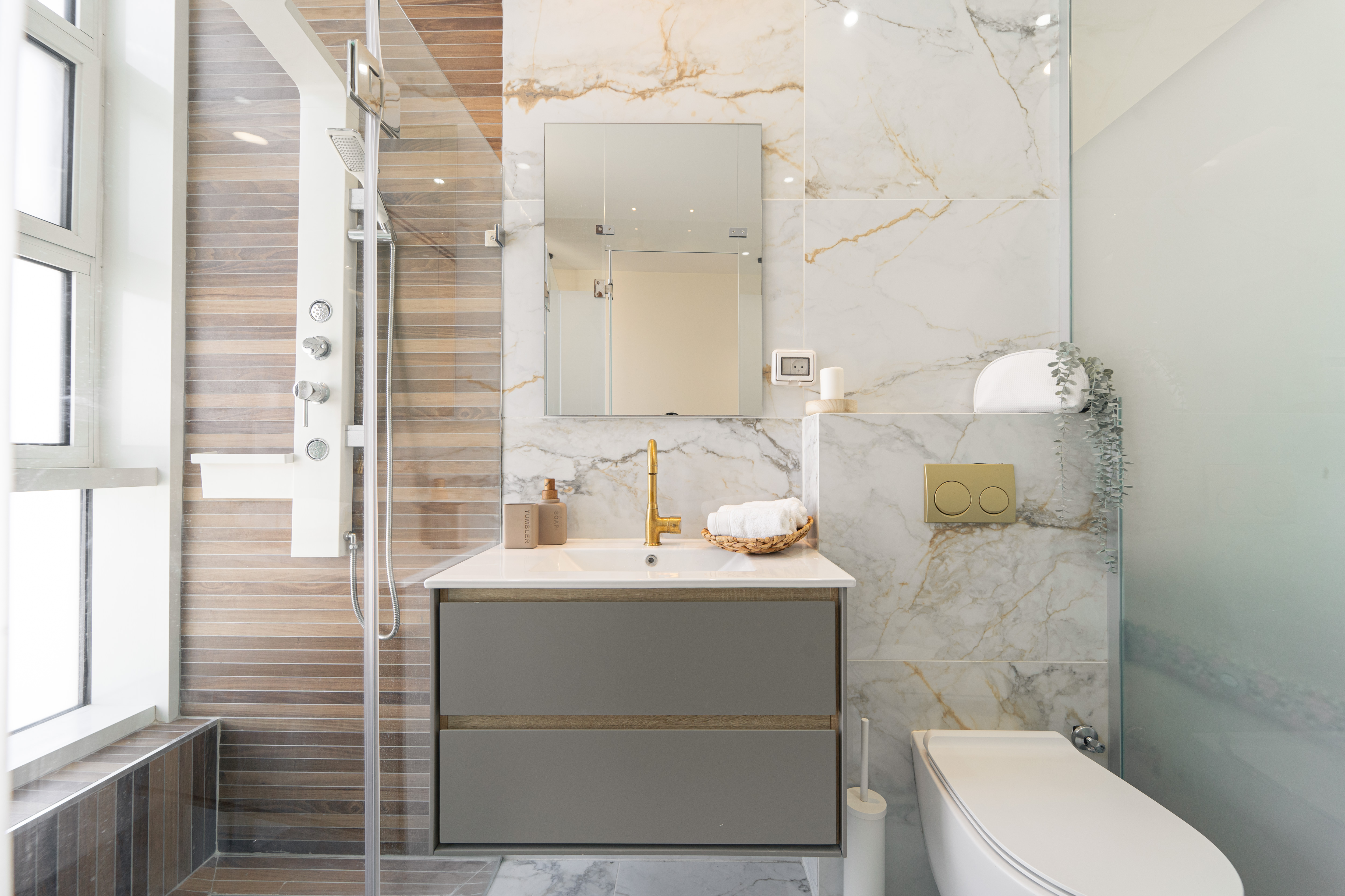 Authentic Geula Living with Modern Luxury – Har Habayit Views photo 28