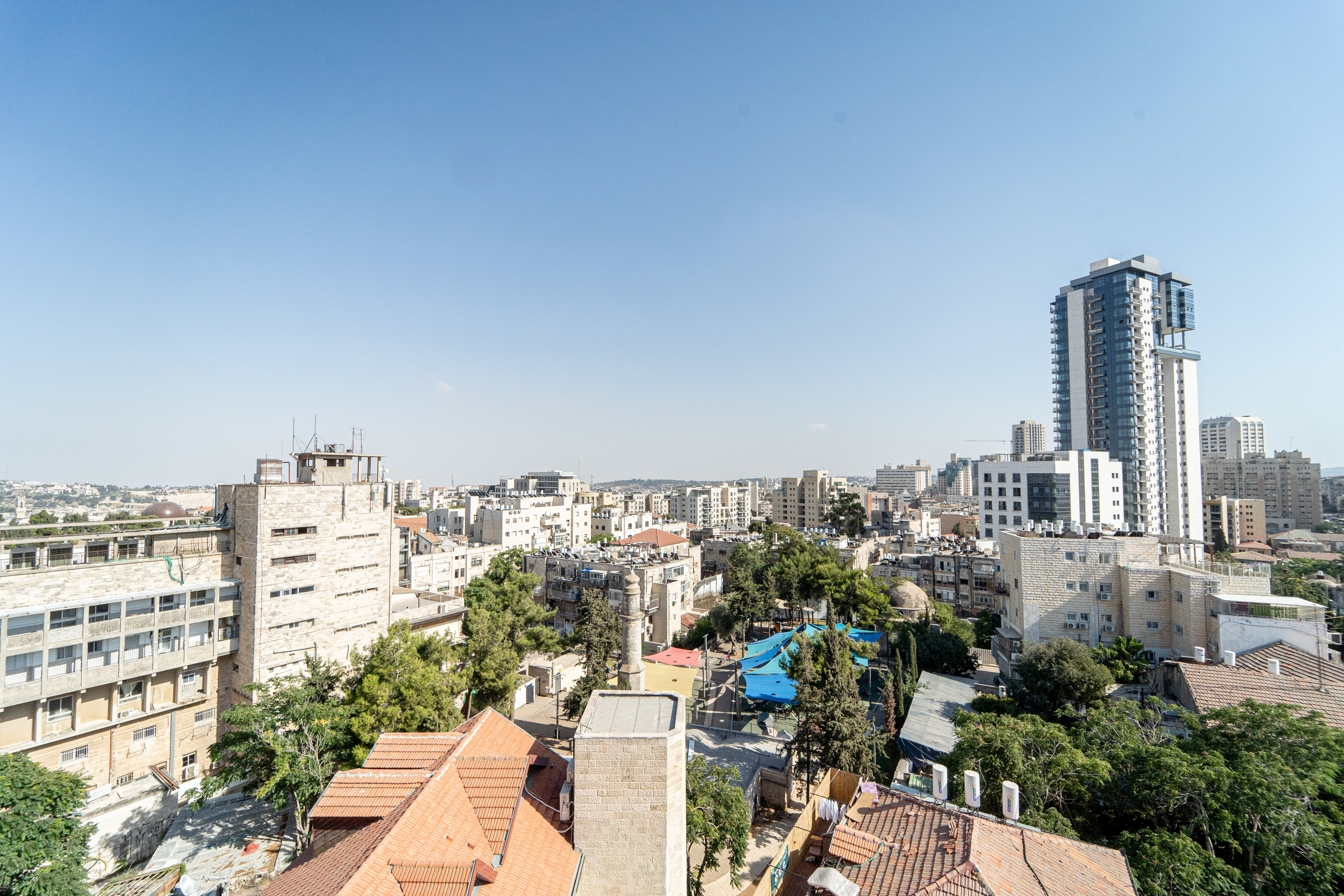 Authentic Geula Living with Modern Luxury – Har Habayit Views photo 37